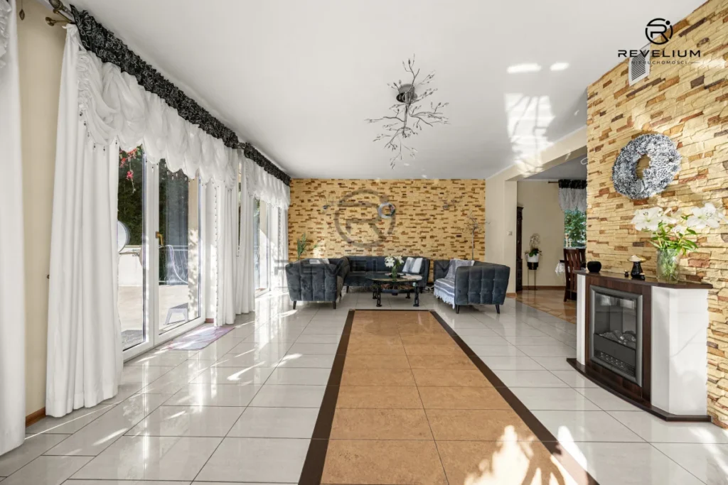 Dom, na sprzedaż, Tuchom, 560 m2 5